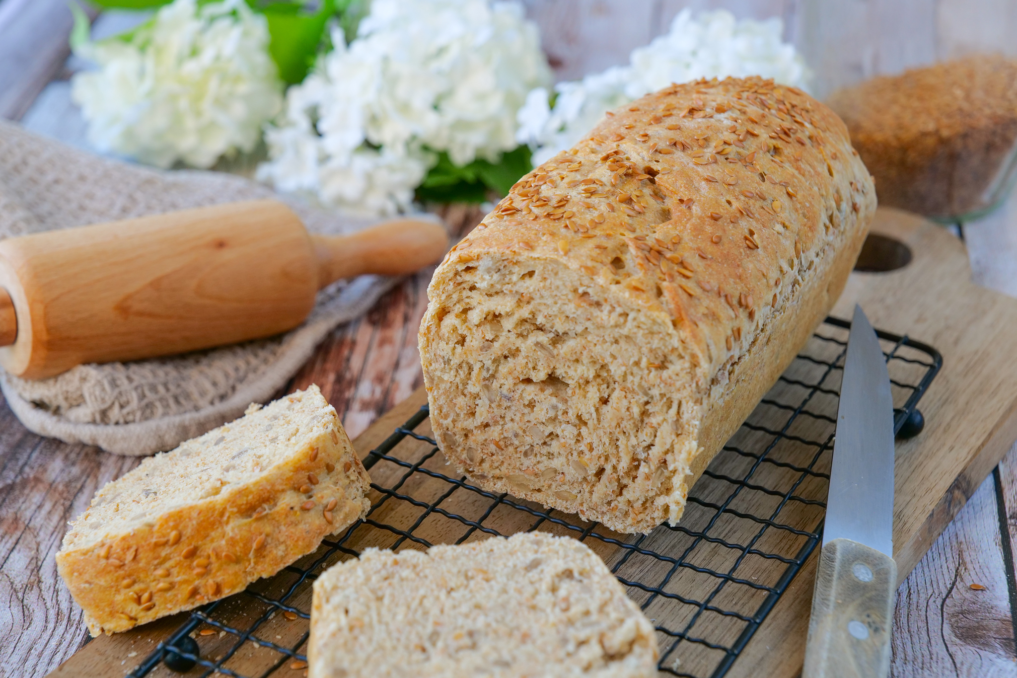 Pain de mie à la farine complète et aux graines