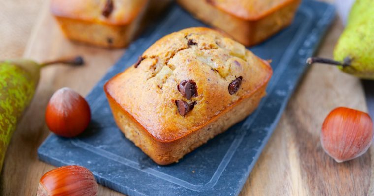 Mini cakes noisettes, poires et chocolat