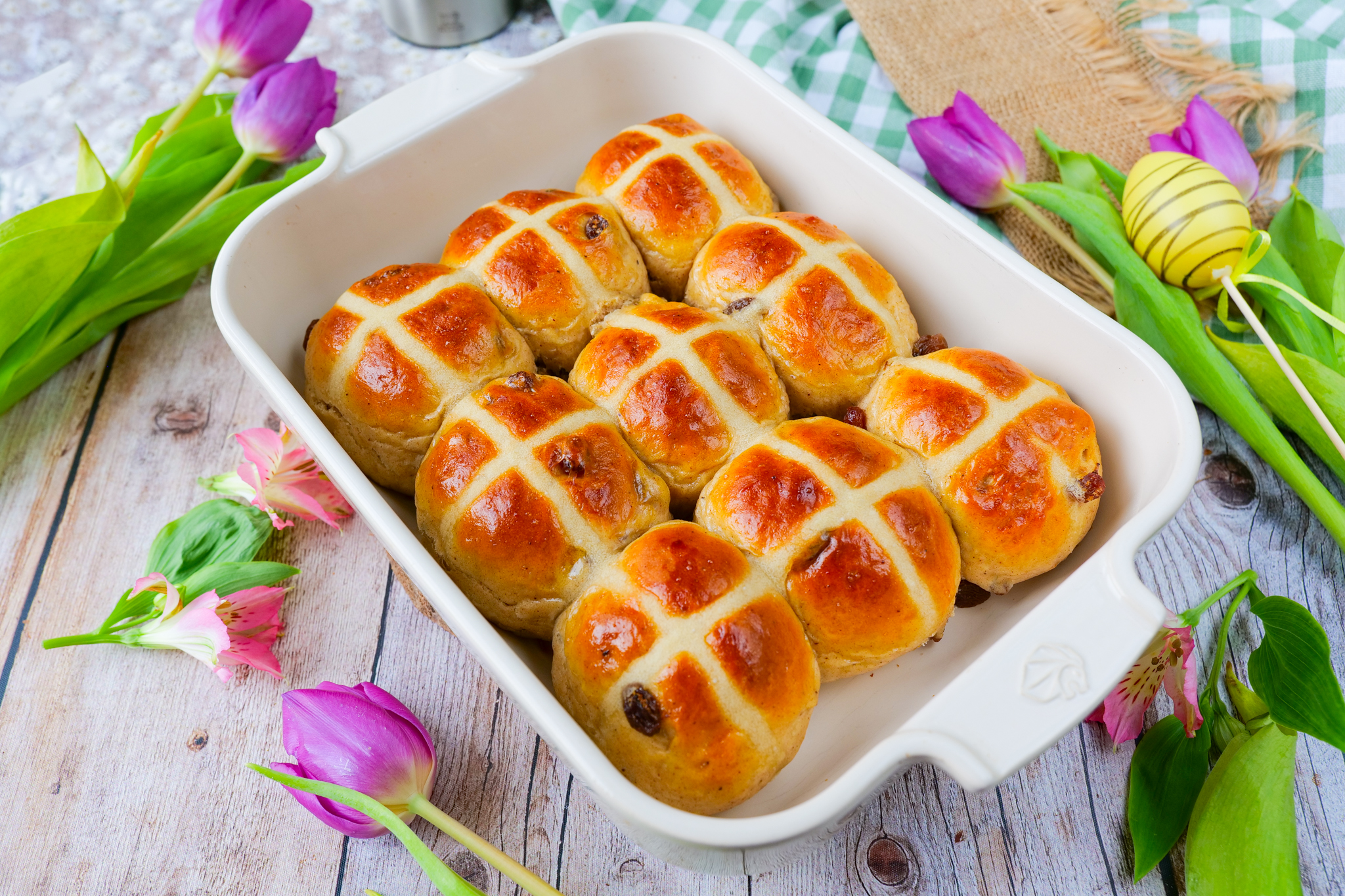 Hot cross buns