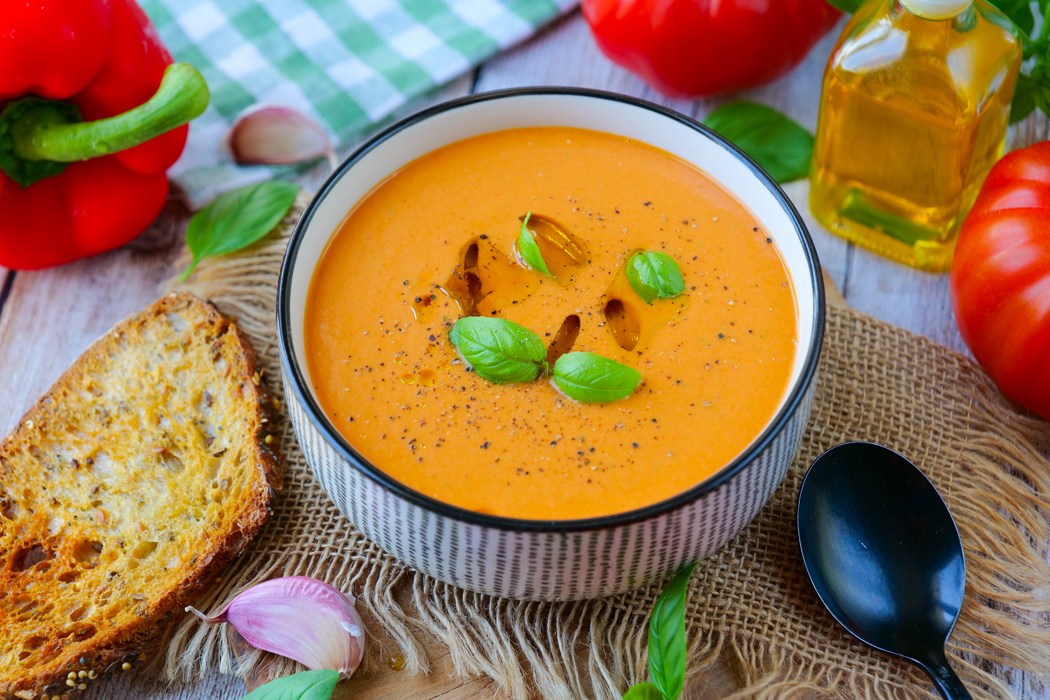 Gaspacho poivron rouge et tomate