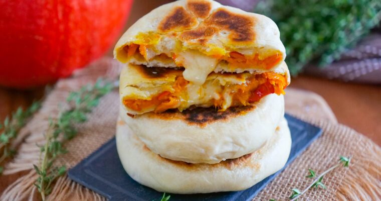 Naans au potimarron et au fromage
