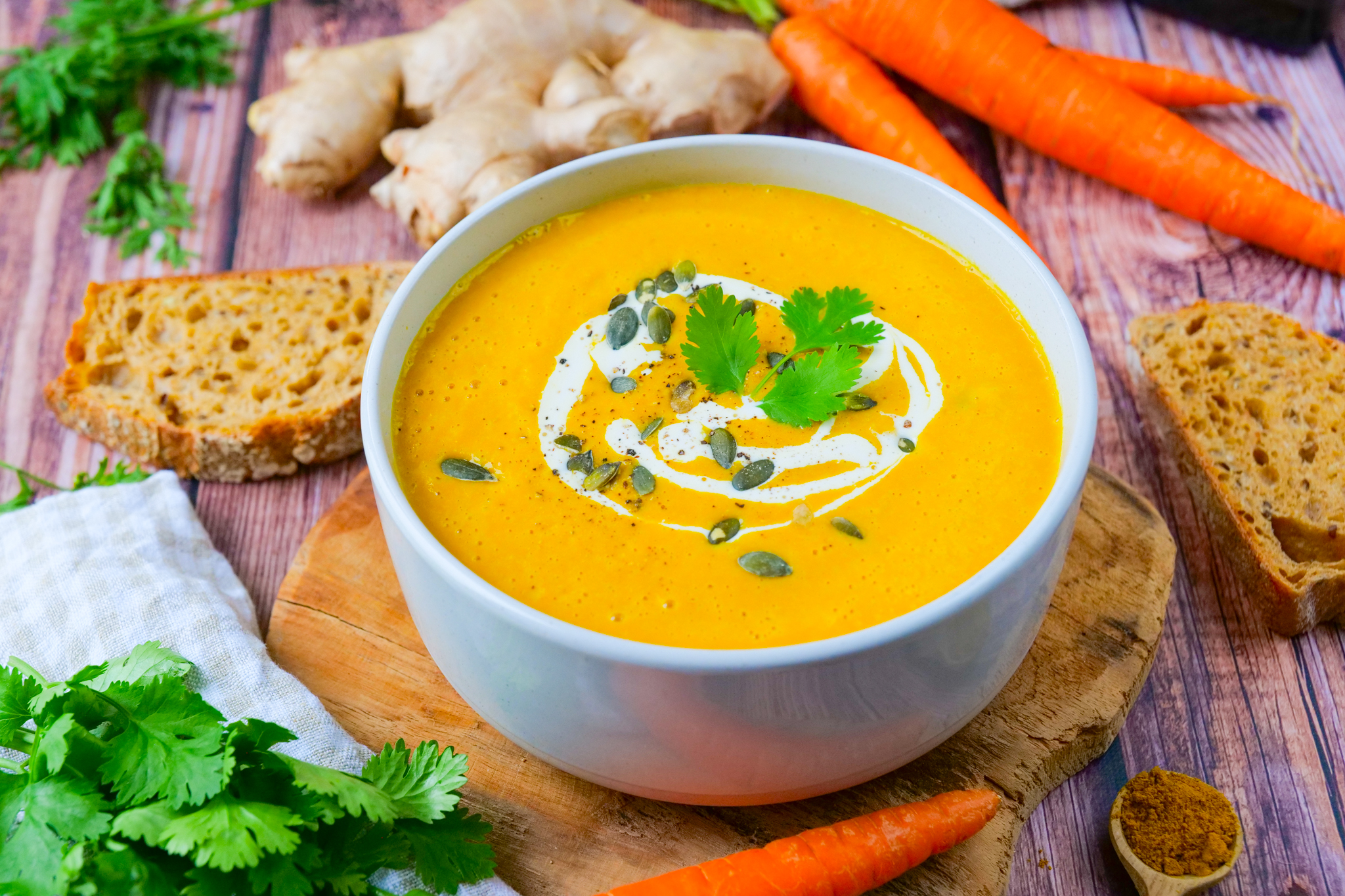 Velouté de carottes, gingembre et curry