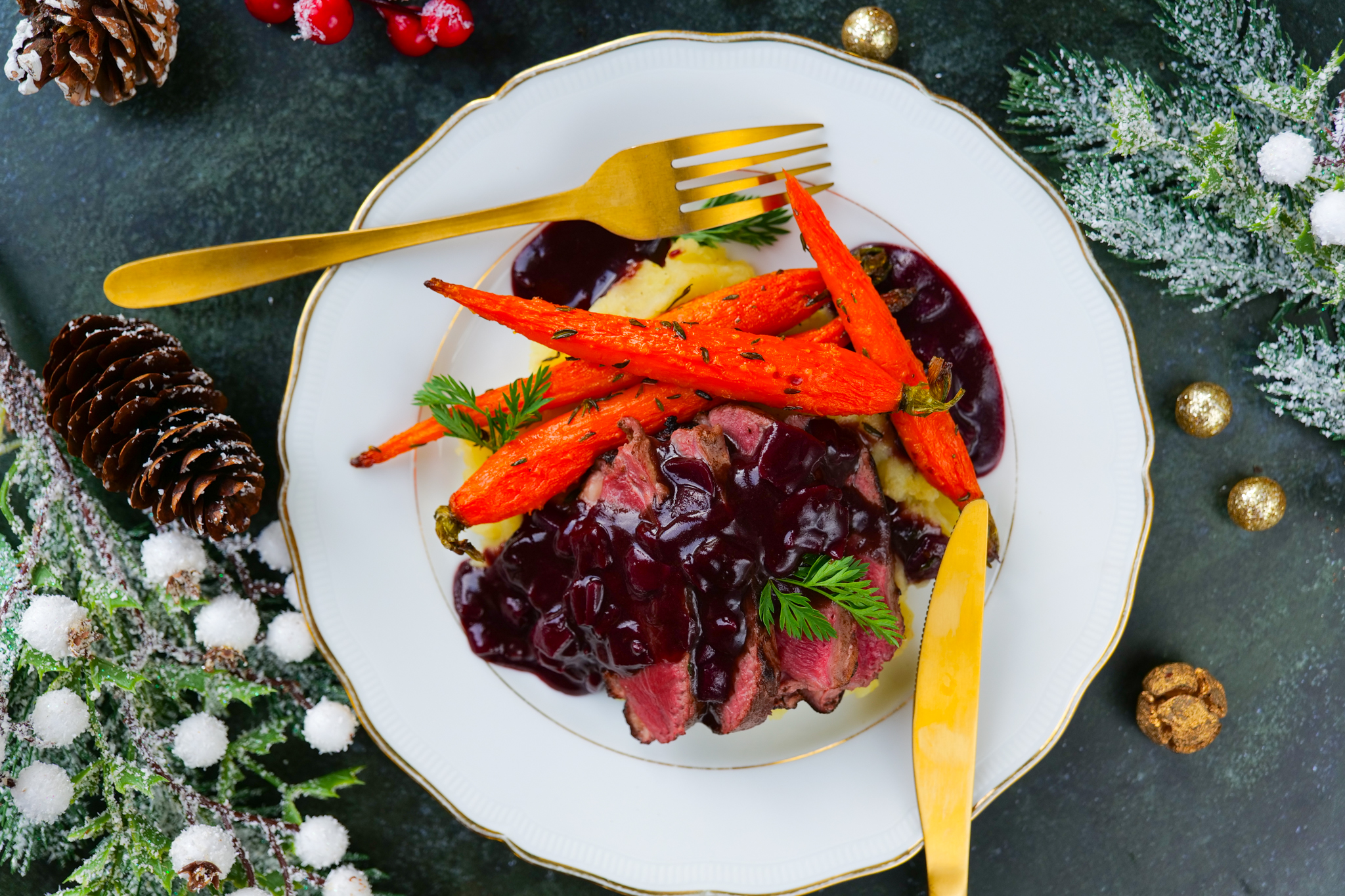 Magret sauce au vin et carottes rôties au miel