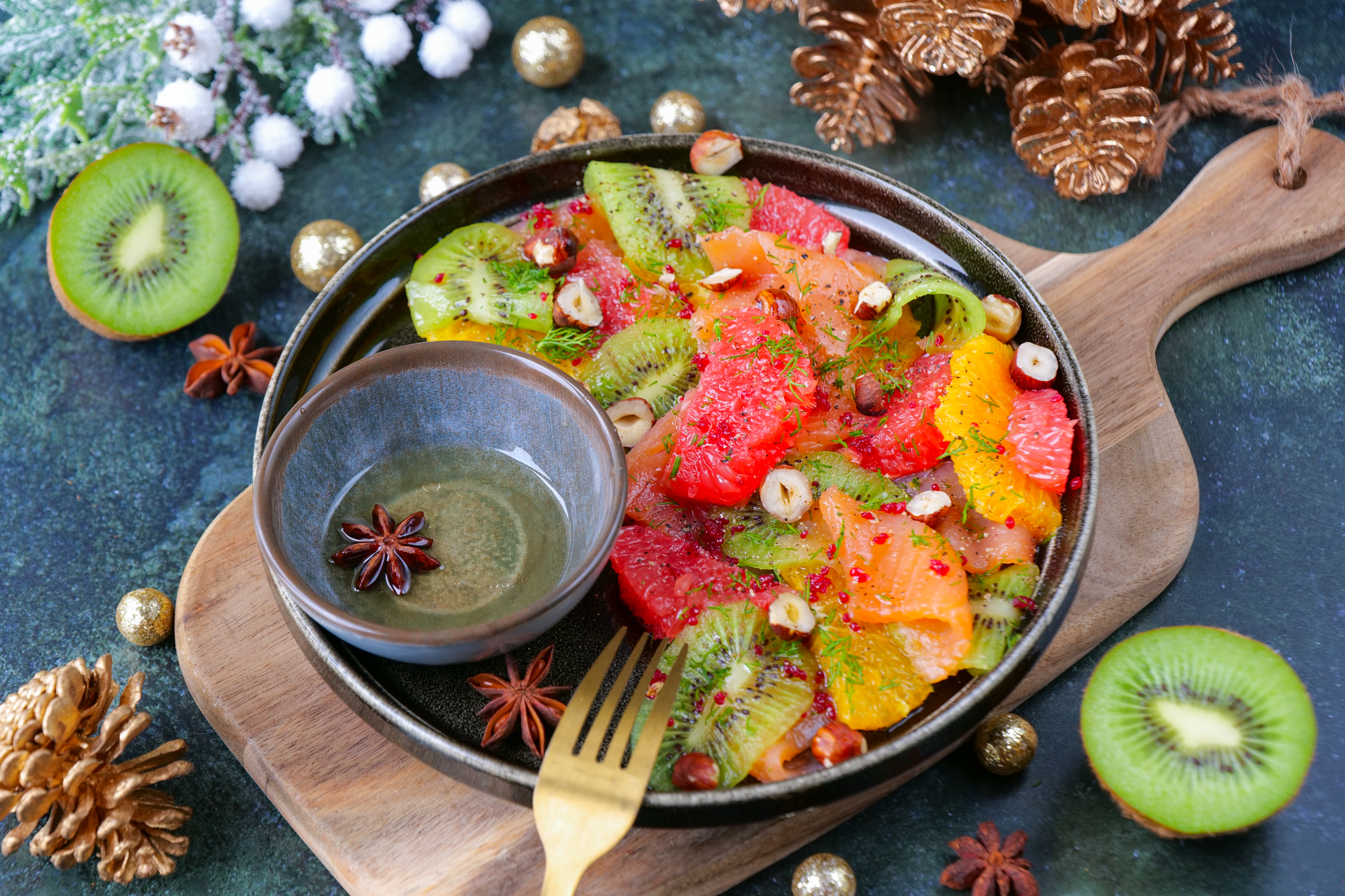 Carpaccio de Noël au kiwi de France, saumon fumé et agrumes