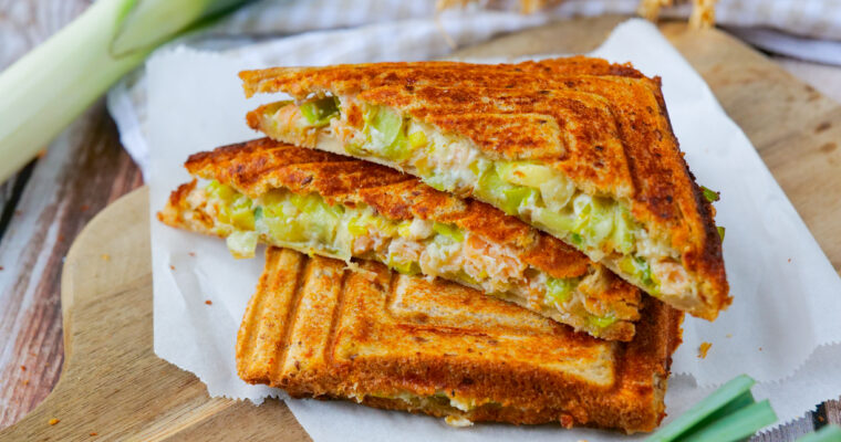 Croques aux poireaux, truite fumée et ricotta