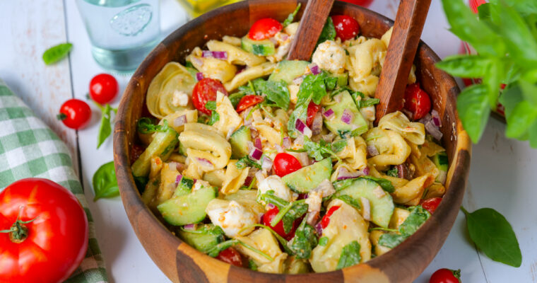 Salade de tortellinis sauce pesto rosso