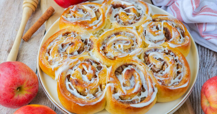 Roulés aux pommes et à la cannelle façon cinnamon rolls