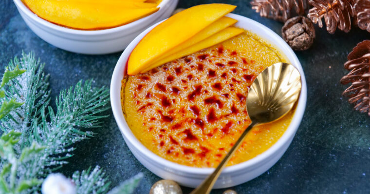 Crèmes brulées à la mangue et à la vanille