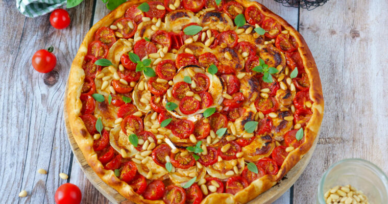 Tarte salée aux tomates cerises, chèvre et pesto rosso