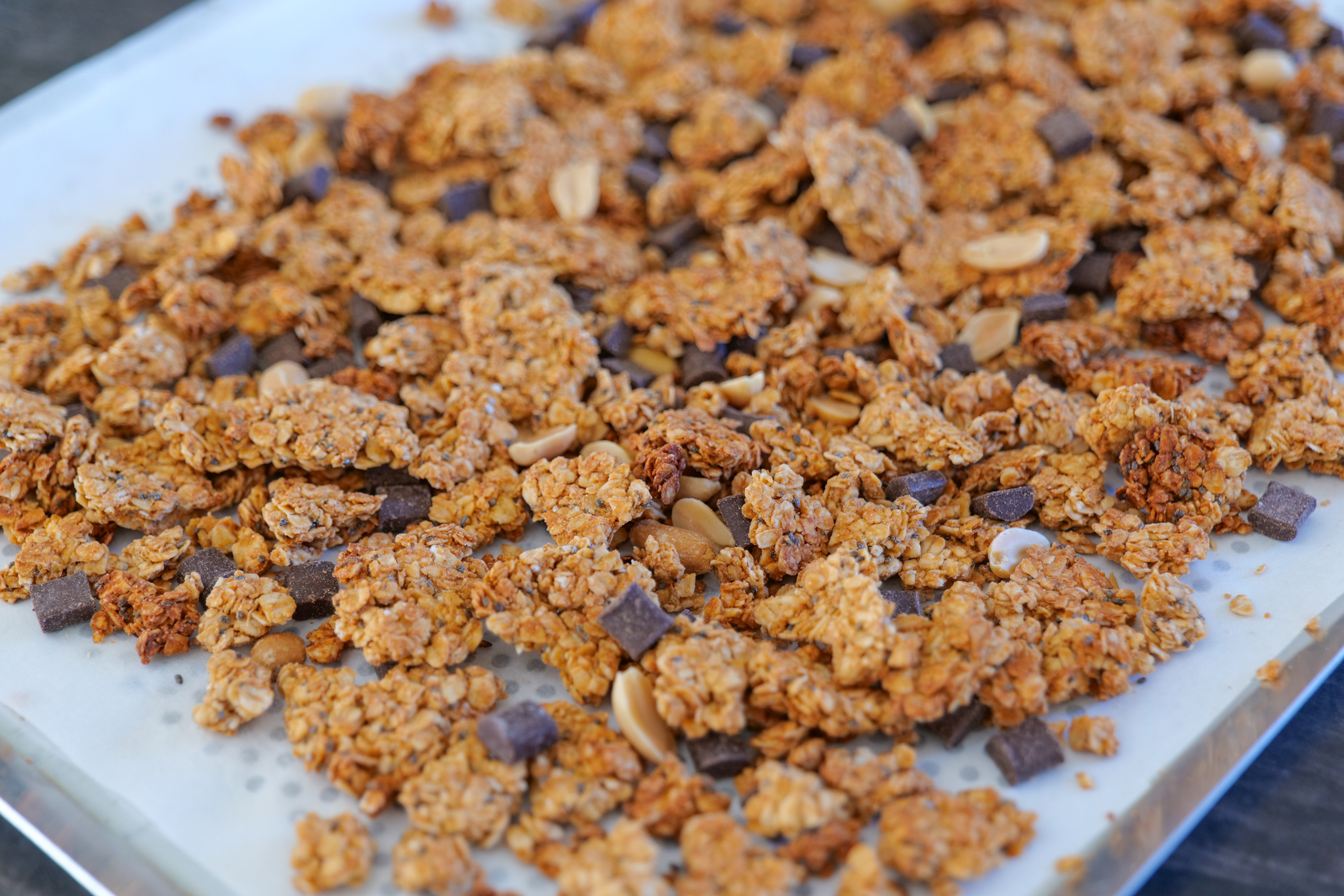 Granola à la cacahuète et au chocolat